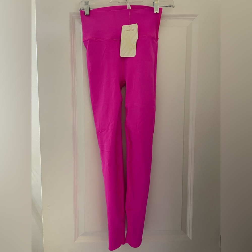 New with tags Fabletics Sculptknit leggings